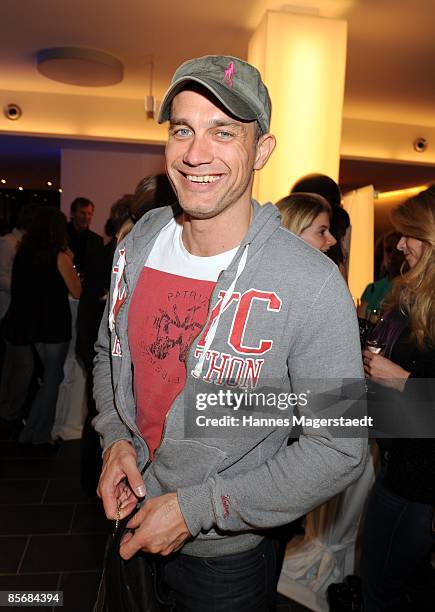 Actor Ralph Bauer 105 Brunnthal Stock Photos, High-Res Pictures, and Images - Getty Images