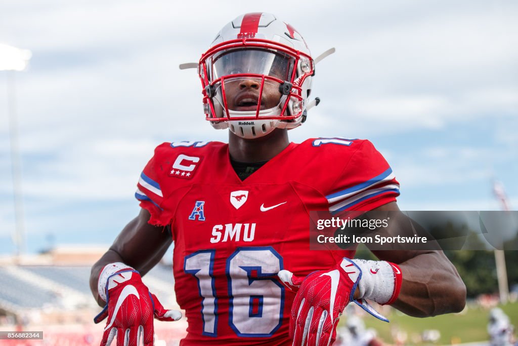 COLLEGE FOOTBALL: SEP 30 UConn at SMU