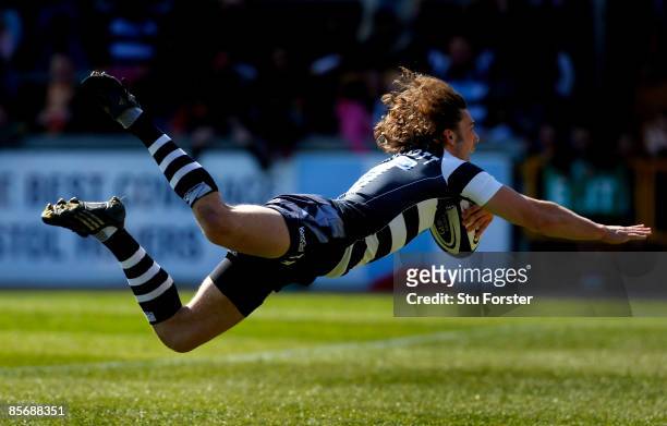 Bristol full back Tom Arscott dives over to score a try during the Guinness Premiership match between Bristol and Worcester Warriors at the Memorial...