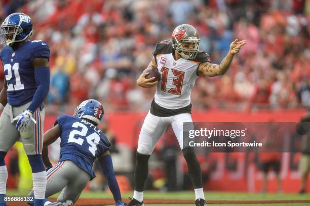 Reception Example Nfl Reception Of Signals Photos and Premium High Res Pictures - Getty Images
