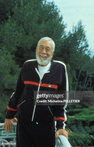 Le réalisateur américain John Huston au 37ème Festival de Cannes le 18 mai 1984, France.