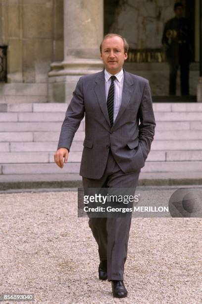 Close up Hubert Vedrine, porte parole de l'Elysee, le 26 ami 1988 a Paris, France.