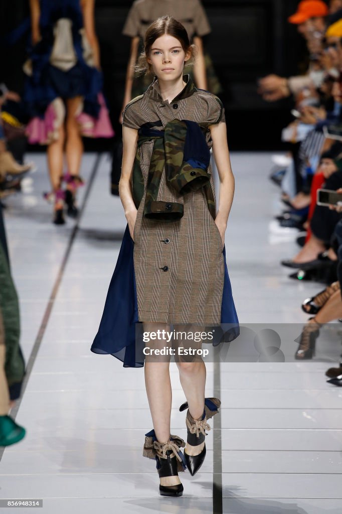 Sacai : Runway - Paris Fashion Week Womenswear Spring/Summer 2018