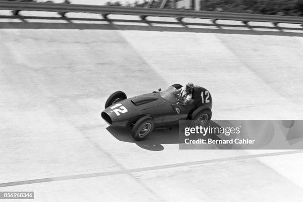 Luigi Musso, Ferrari 296 MI, Race of Two Worlds, Autodromo Nazionale Monza, 29 June 1958. Luigi Monza driving the Ferrari 296 MI on the Monza banking.