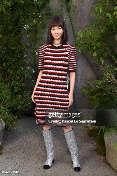 Angela Yuen attends the Chanel show as part of the Paris Fashion Week Womenswear Spring/Summer 2018 on October 3, 2017 in Paris, France.