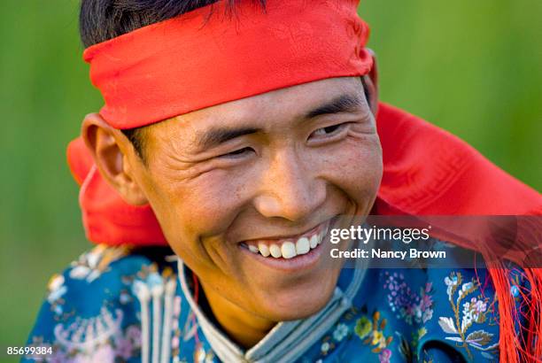 inner mongolian horseman headshot - abagnar qi foto e immagini stock