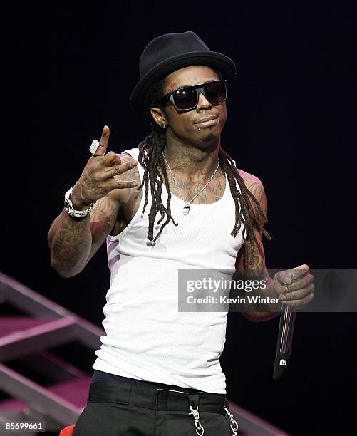 Lin Wayne Rapper Rapper T Wayne Photos and Premium High Res Pictures - Getty Images