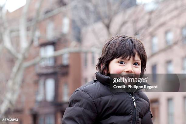 cute 3 years old boy smiling at camera. - 2 3 years stock-fotos und bilder