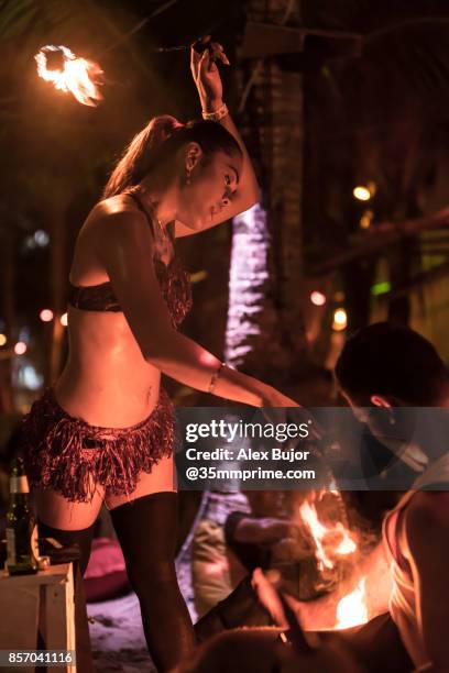 firedancer in aplaya - boracay island, philippines - lap dance bildbanksfoton och bilder