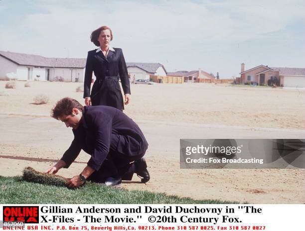 Gillian Anderson and David Duchovny in "The X-Files - The Movie."