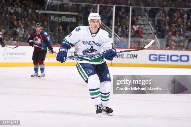 Mason Raymond of the Vancouver Canucks skates against the Colorado Avalanche at the Pepsi Center on March 27, 2009 in Denver, Colorado. The Canucks...