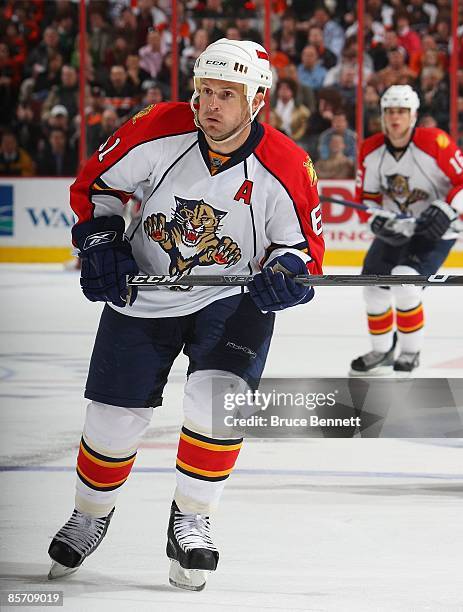 Cory Stillman of the Florida Panthers skates against the Philadelphia Flyers on March 26, 2009 at the Wachovia Center in Philadelphia, Pennsylvania.