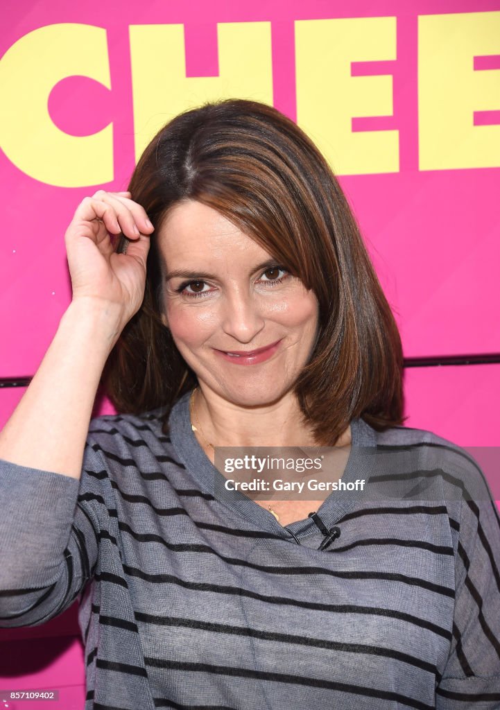 'Mean Girls' bookwriter Tina Fey serves cheese fries to fans in... News