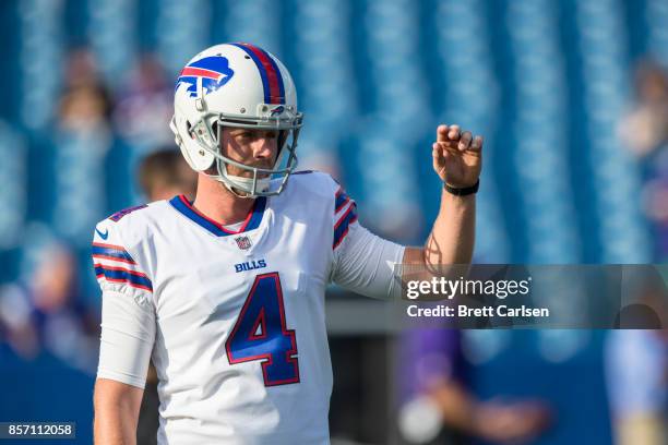 Steven Hauschka of the Buffalo Bills warms up before the game against the Minnesota Vikings on August 10, 2017 at New Era Field in Orchard Park, New...