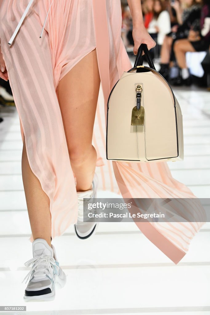 Louis Vuitton : Runway - Paris Fashion Week Womenswear Spring/Summer 2018