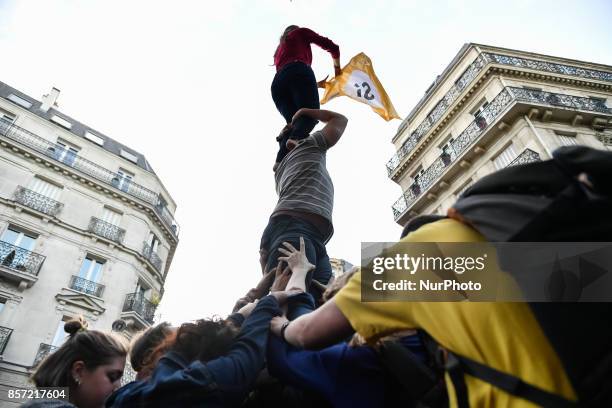 Hundred demonstrators protest in front of the ambassy of Spain in Paris, on October 3, 2017 to protest against the violence of spanish policemen on...