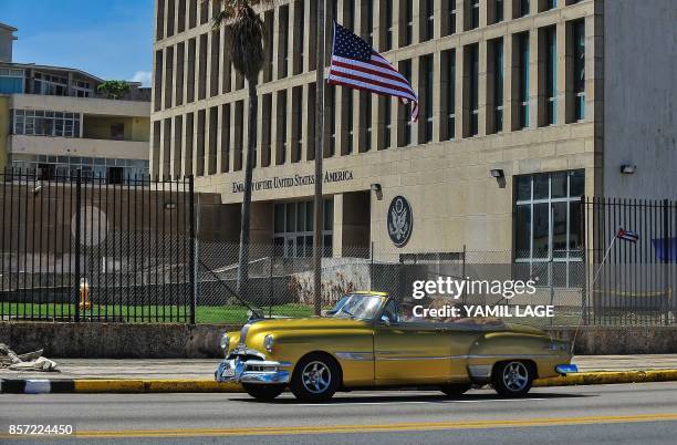 Picture of the US embassy in Havana, taken on October 3, 2017. - Cuba's Foreign Minister Bruno Rodriguez on Tuesday slammed the US expulsion of Cuban...