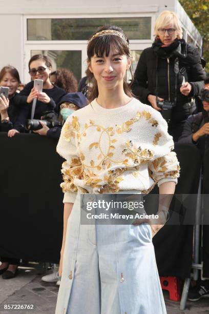 Japanese actress Ayami Nakajo attends the Chanel show as part of the Paris Fashion Week Womenswear Spring/Summer 2018 on October 3, 2017 in Paris,...