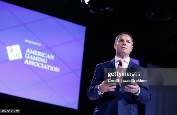Geoff Freeman 179 Geoff Freeman Photos & High Res Pictures - Getty Images