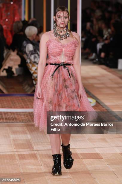 Model walks the runway during the Alexander McQueen show as part of the Paris Fashion Week Womenswear Spring/Summer 2018 on October 2, 2017 in Paris,...