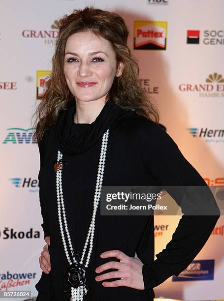 Ina Menzer arrives for the Herbert Award 2009 Gala at the Elysee Hotel on March 30, 2009 in Hamburg, Germany.