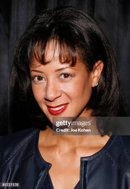 Lisa Rae Ellis Phoenix House Photos and Premium High Res Pictures - Getty Images