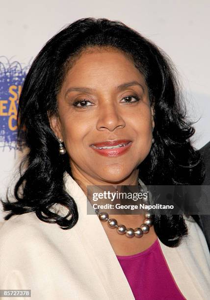 Actress Phylicia Rashad attends the 2009 Signature Theatre Company gala at Espace on March 30, 2009 in New York City.