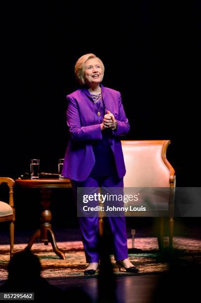Hillary Clinton Body Hillary Clinton Full Body Photos and Premium High Res Pictures - Getty ...