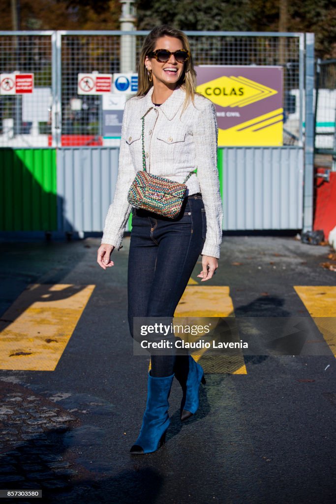 Street Style : Paris Fashion Week Womenswear Spring/Summer 2018 : Day Eight