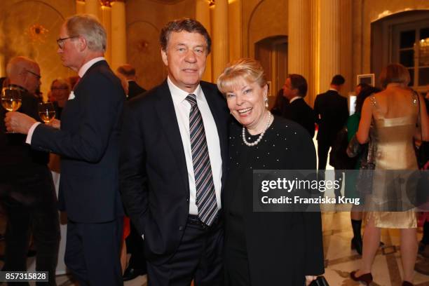 German football coach Otto Rehhagel and his wife Beate Rehhagel attend the Re-Opening of the Staatsoper Unter den Linden on October 3, 2017 in...