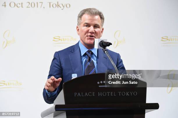 Las Vegas Sands Corp President/COO Robert G. Goldstein attends the press conference for Las Vegas Sands at Palace Hotel on October 4, 2017 in Tokyo,...