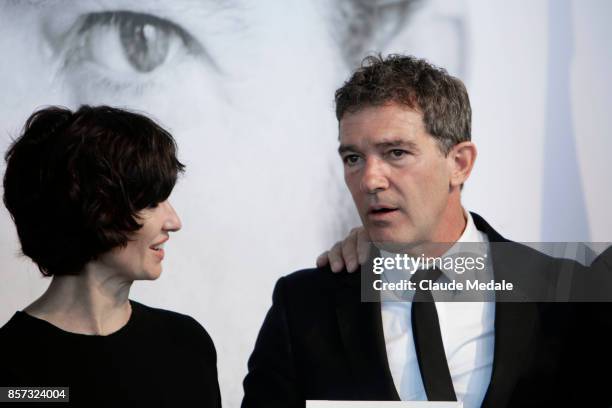 Paz Vega and Antonio Banderas attends the National Cinema Award during 65th San Sebastian Film Festival at Prisma-Tabakalera on September 23, 2017 in...