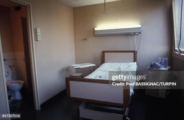 Chambre de Francois Mitterrand a l'hopital Cochin le 17 septembre 1992 a Paris, France.