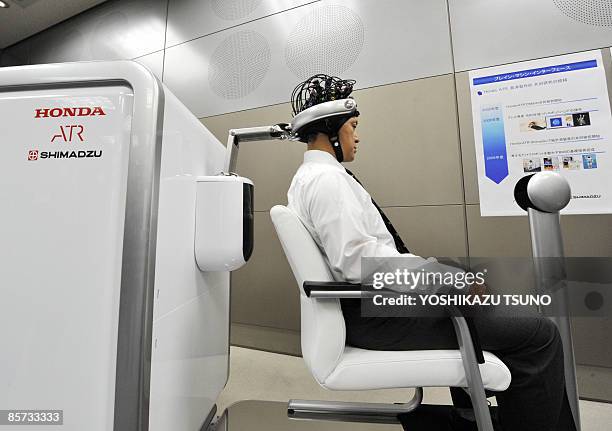 Brain Machine Interface Photos and Premium High Res Pictures - Getty Images