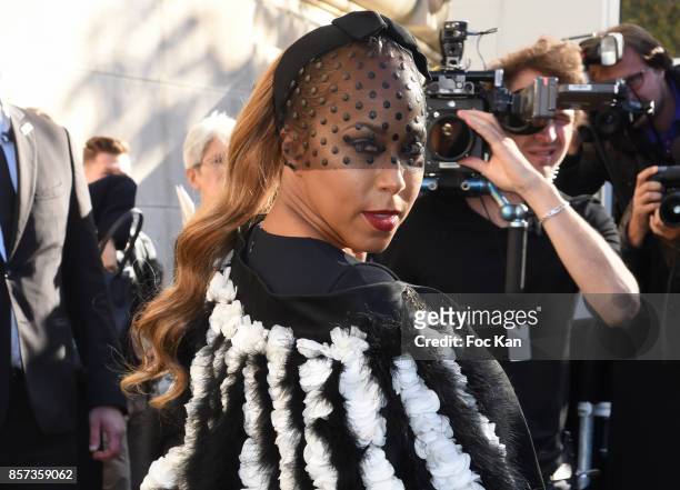 Marjorie Bridges-Woods poses during the Chanel show as part of the Paris Fashion Week Womenswear Spring/Summer 2018 on October 3, 2017 in Paris,...