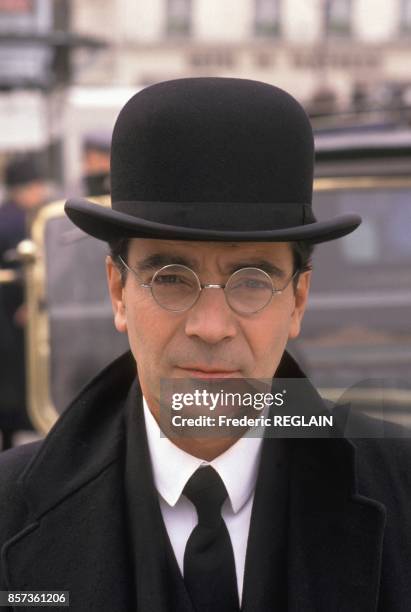 French actor Pierre Arditi on the set of Tv movie 'Les Grandes Familles', directed by Edourad Molinaro on September 21, 1988 in Paris, France.