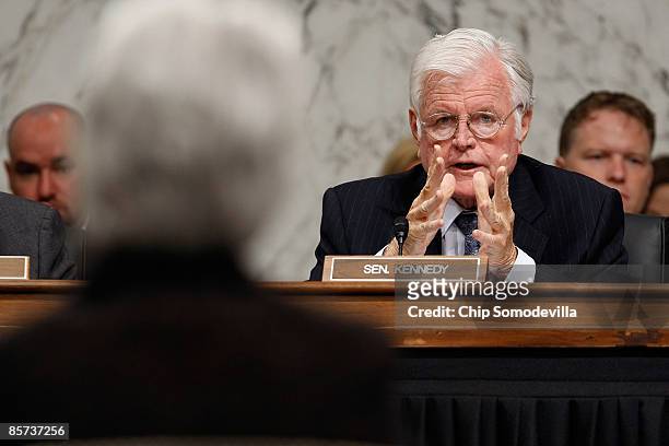 Senate Health, Education, Labor and Pensions Committee Chairman Edward Kennedy questions Kansas Governor Kathleen Sebelius during her confirmation...