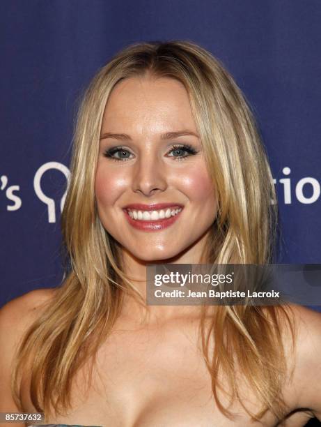 Kristen Bell arrives at The Alzheimer's Association's 17th Annual "A Night At Sardi's" at the Beverly Hilton Hotel on March 4, 2009 in Beverly Hills,...