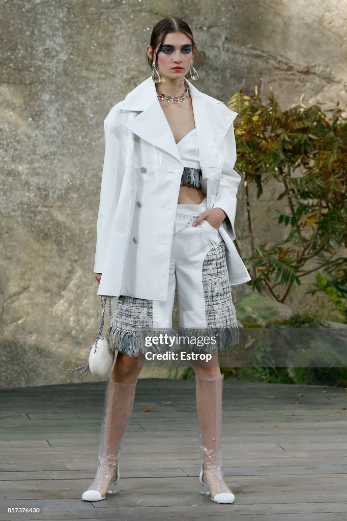 Chanel : Runway - Paris Fashion Week Womenswear Spring/Summer 2018