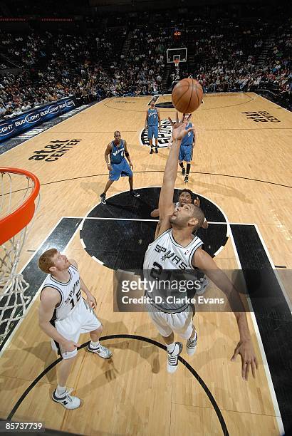 Tim Duncan of the San Antonio Spurs goes up for the ball during the game against the Washington Wizards on March 6, 2009 at the AT&T Center in San...