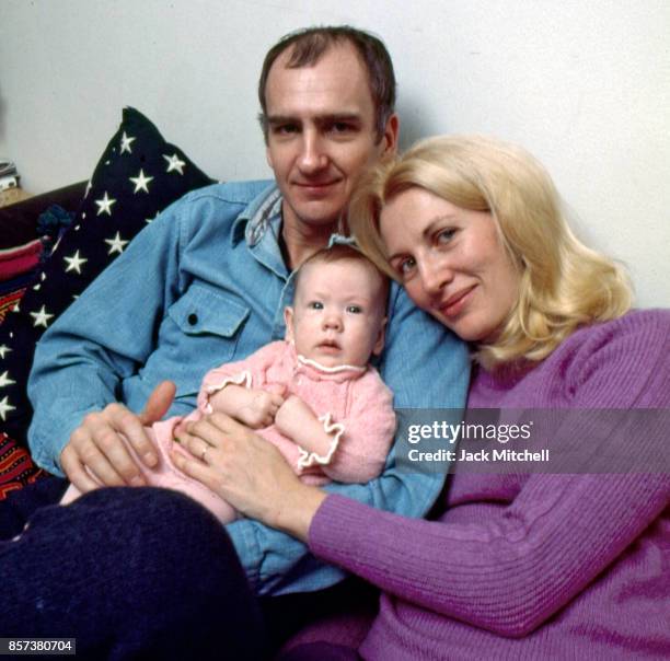 Artist Tom Wesselmann with his wife Claire and daughter Kate, 1980.