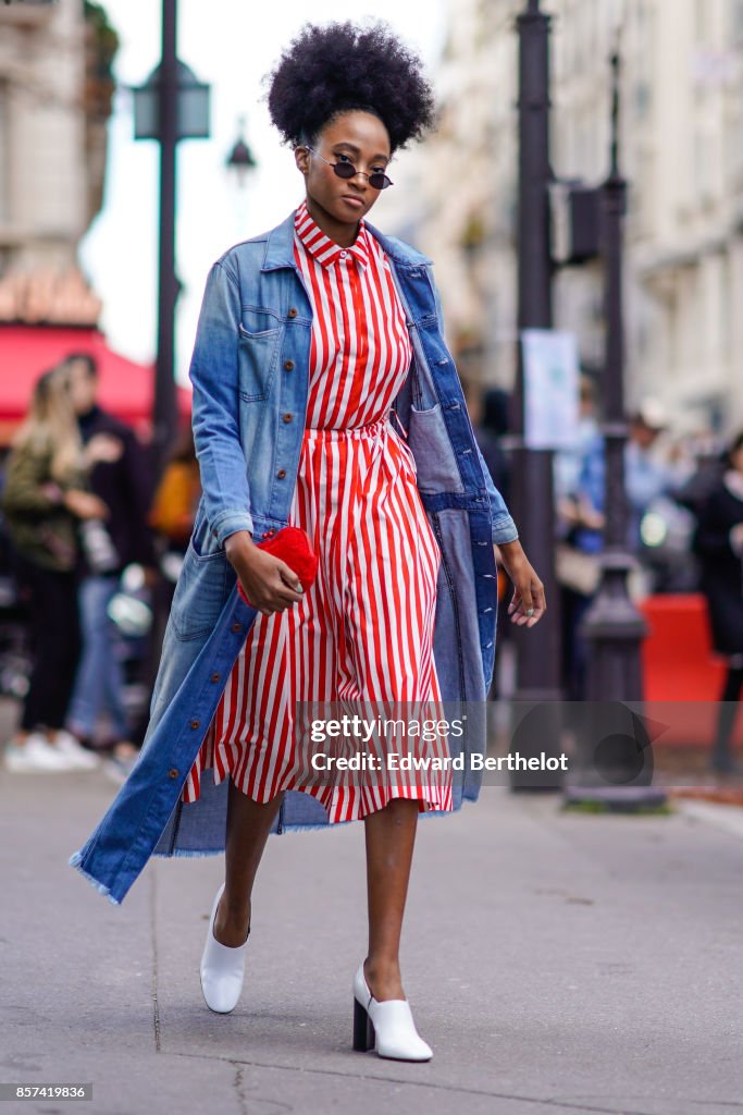 Street Style : Paris Fashion Week Womenswear Spring/Summer 2018 : Day Eight