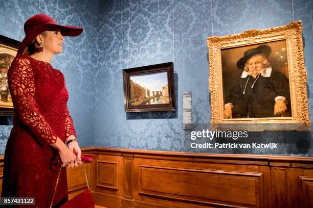 Queen Maxima of The Netherlands opens the traveling exhibition Ten Top Pieces On Tour in the Mauritshuis museum on October 4, 2017 in The Hague,...