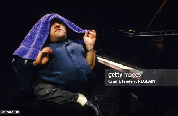 Le pianiste de jazz Michel Petrucciani en concert le 9 fevrier 1993 a Paris, France.