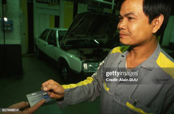 La carte de credit DIAC Renault le 18 decembre 1993 en France.