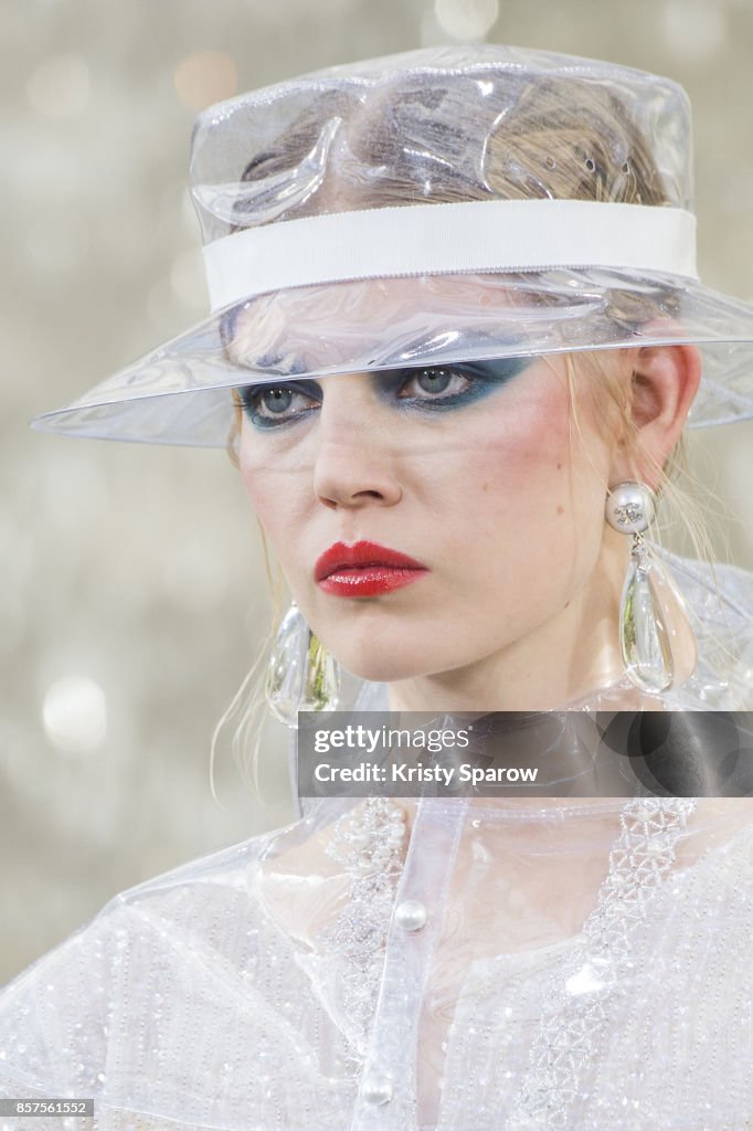Chanel : Runway - Paris Fashion Week Womenswear Spring/Summer 2018