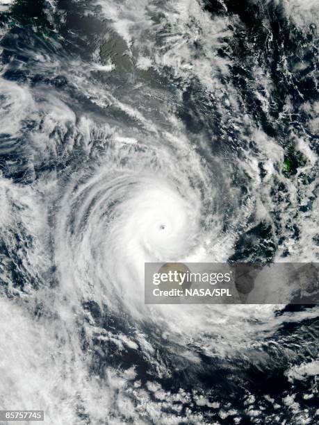 tropical storm at pacific island of new caledonia - tempestad tropical fotografías e imágenes de stock
