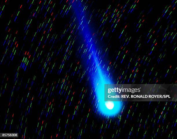 close-up of head or coma(bottom right) and tail of comet hyakutake, one of brightest comets to appear in sky - comite foto e immagini stock