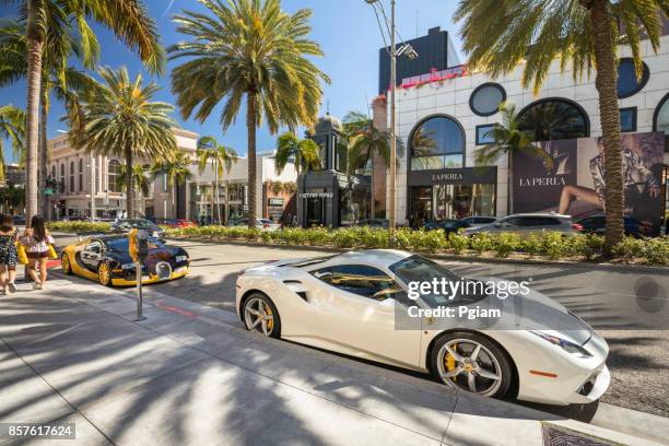 rodeo drive shoppingdistrikt i kalifornien usa - rodeo drive bildbanksfoton och bilder