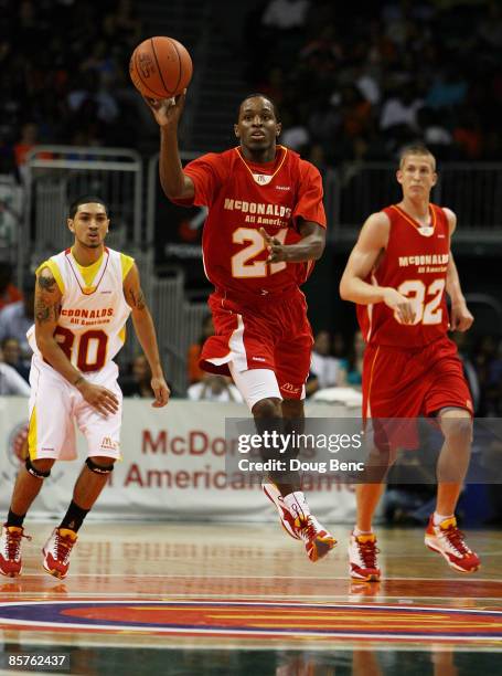 Michael Snaer of the West Team makes on outlet pass against the East Team in the 2009 McDonald's All American Men's High School Basketball Game at...